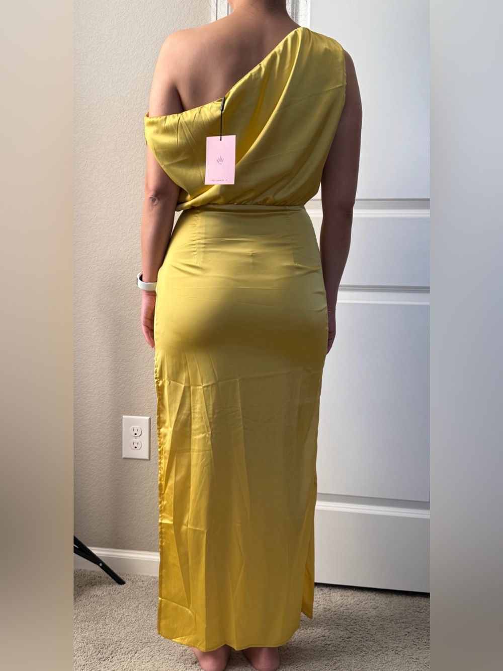 Hello Molly Elite Girl Yellow Gold Satin One Shoulder Maxi Dress Size 6 NWT - Picture 4 of 14